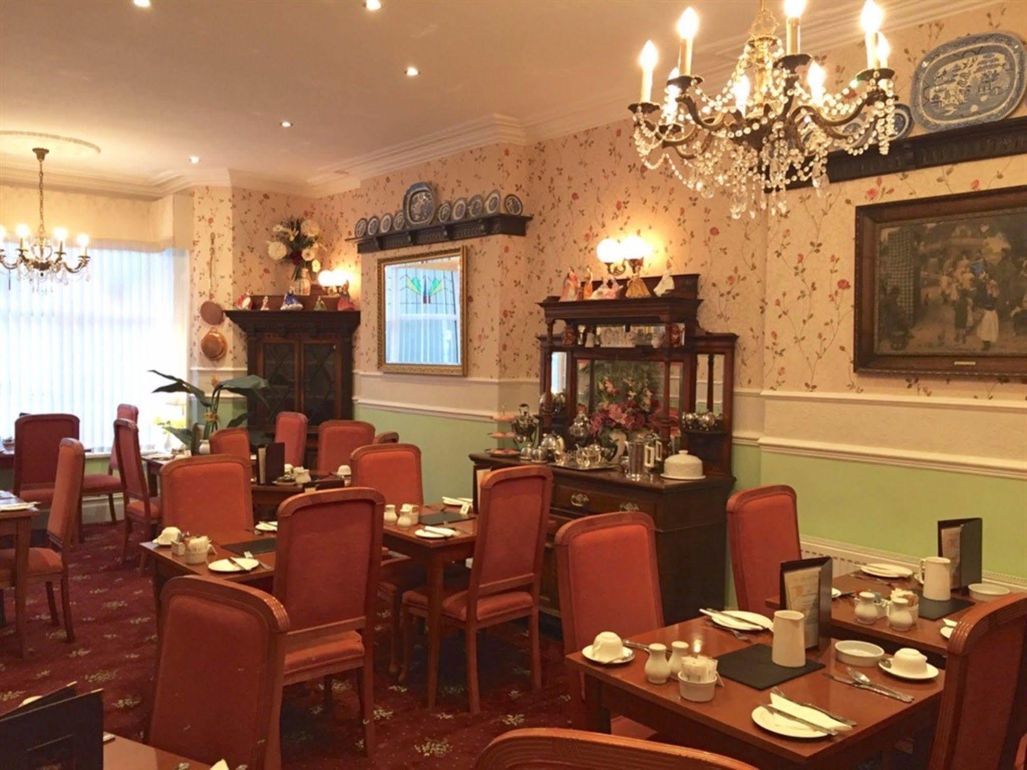 Pelham Lodge Blackpool Bagian luar foto